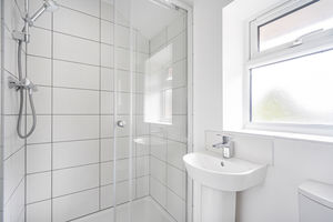 En suite- click for photo gallery